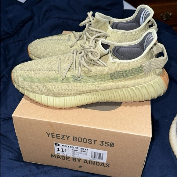 Yeezy 350 Sulfur